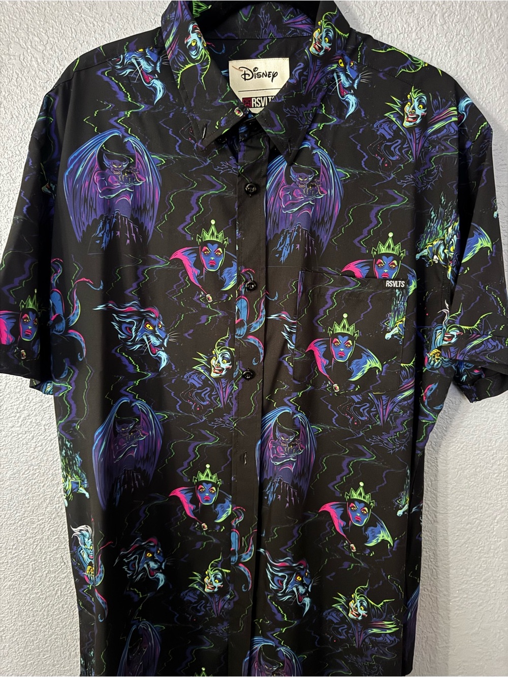 RSVLTS Disney Villains Black Short-Sleeve Button-Down NWOT